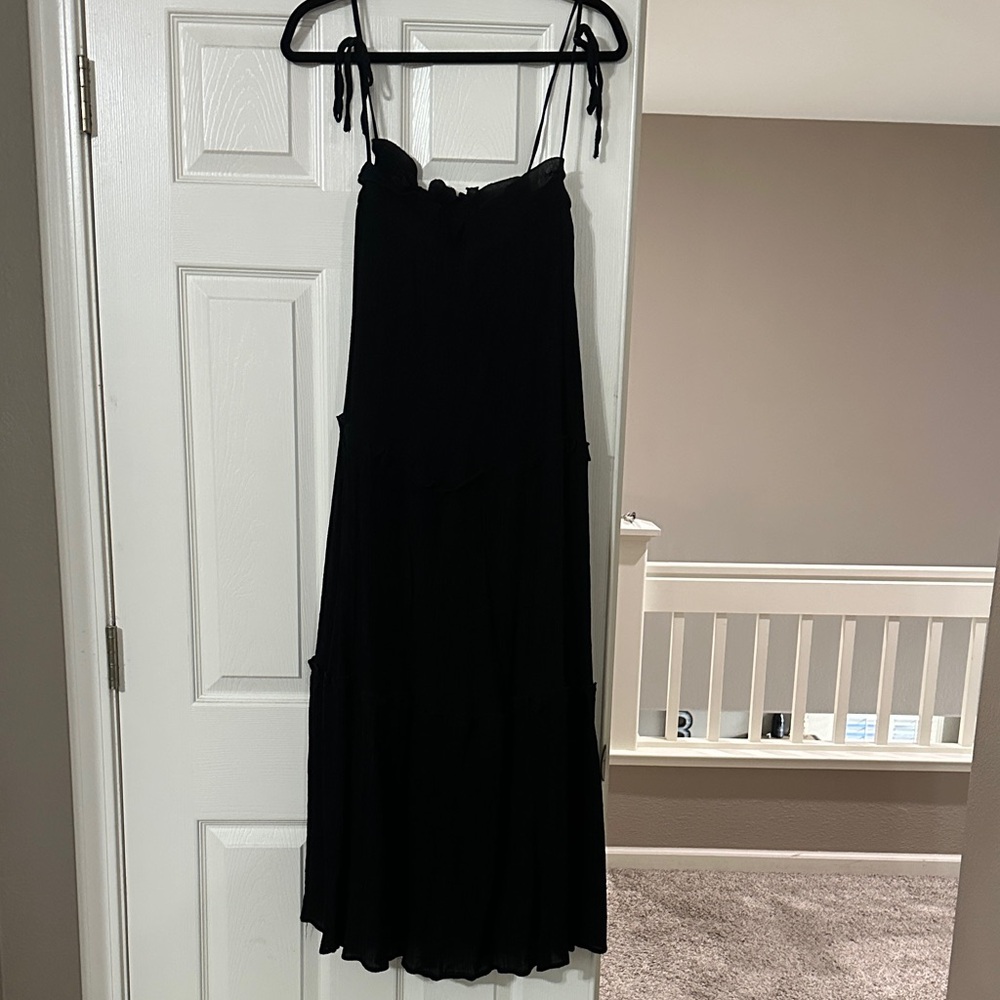 Elegant Black Midi Dress